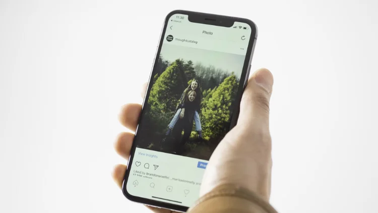 How to Make a Boomerang on An iPhone?