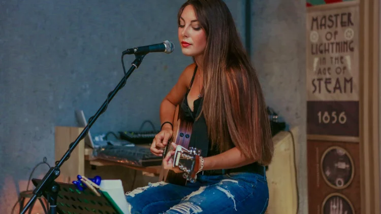 Can You Play Music on Instagram Live?