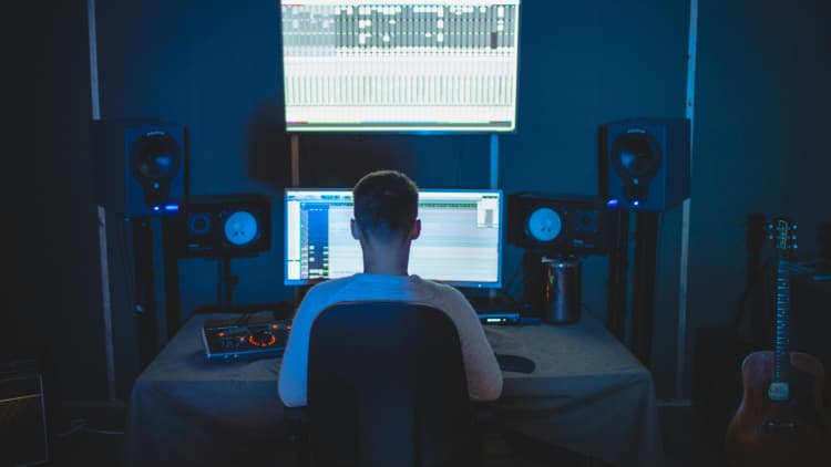 What Can AI Do in Music